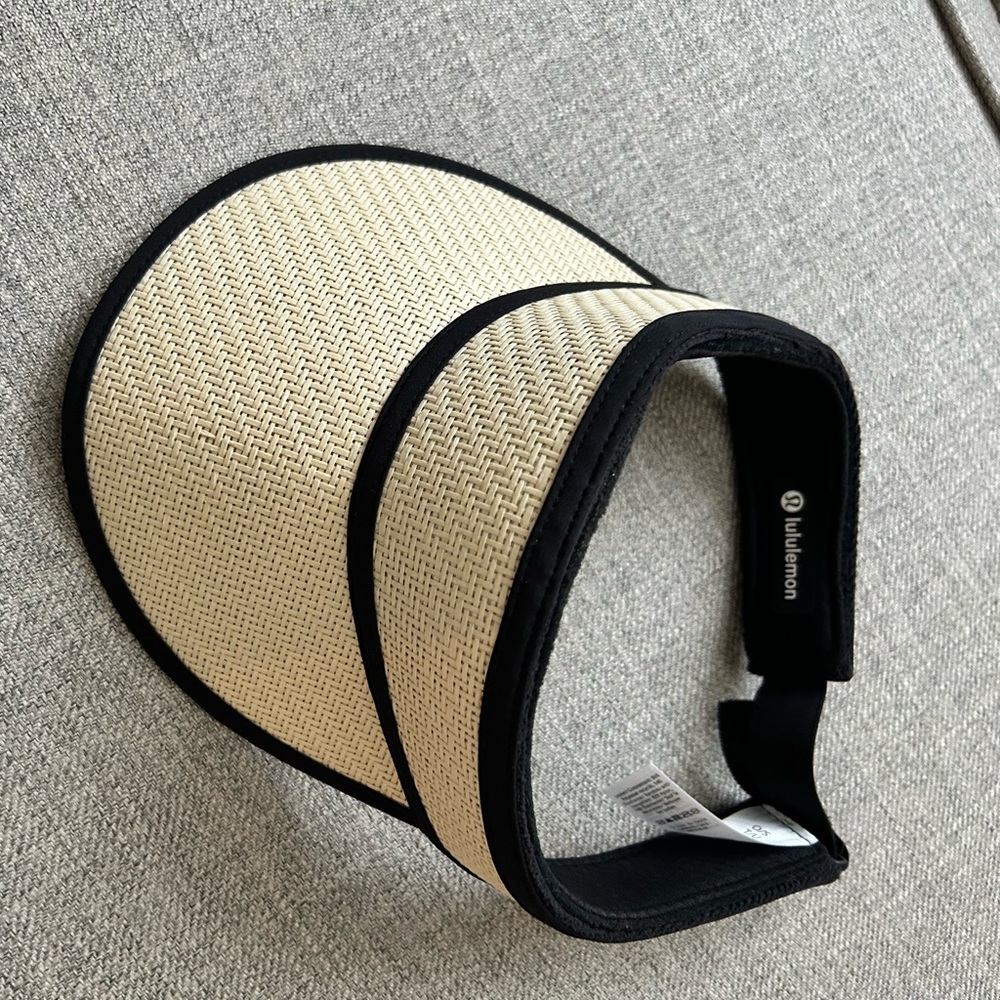 Lululemon Athletica straw visor